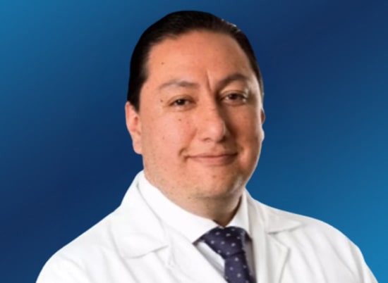 Dr Sebastian de La Torre -min